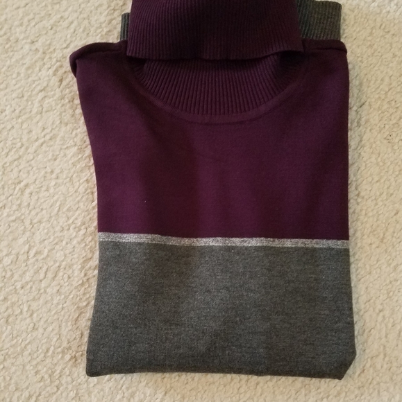 Calvin Klein sweater - Picture 9 of 9